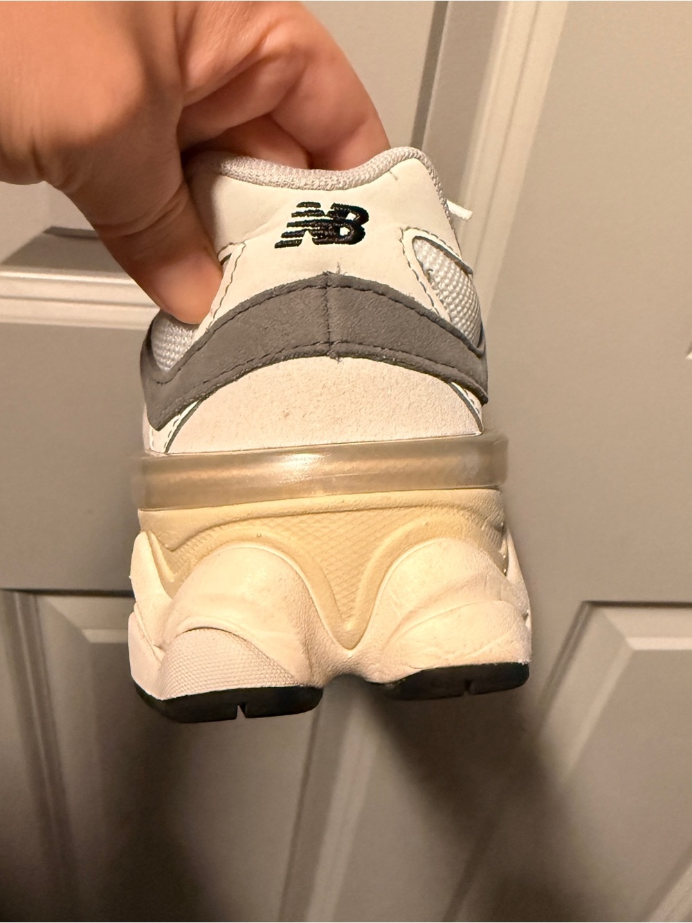 New Balance 9060 - Picture 10 of 11